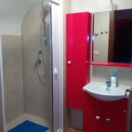 In By Interhome *